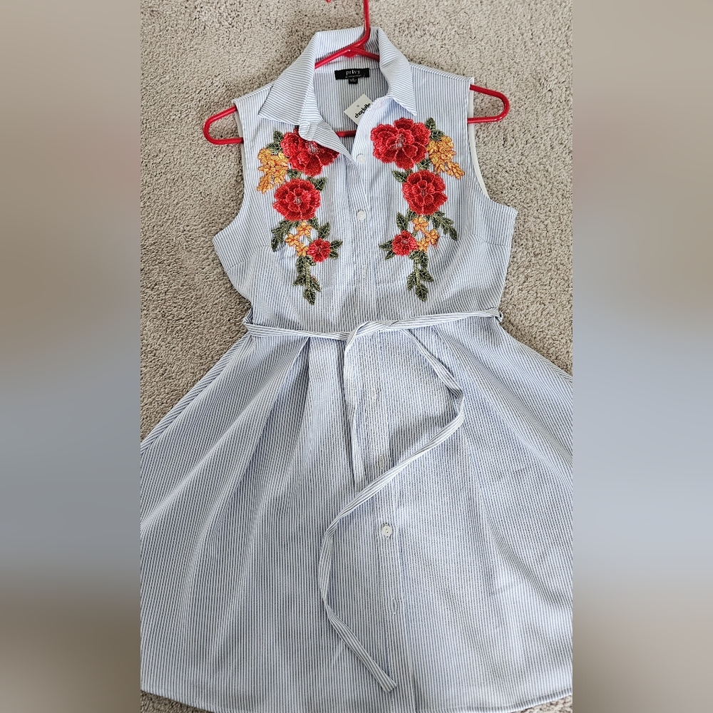Blue💙 Pin Striped Dress with Flowers💐 Charlotte Russe Size-Small